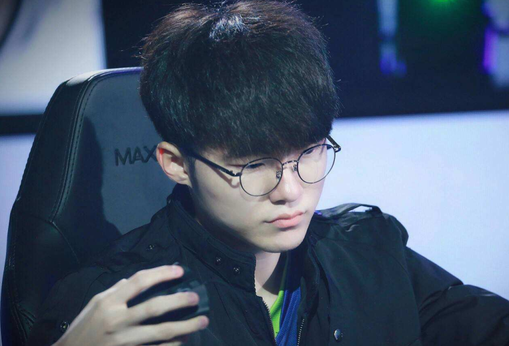 的决定是否