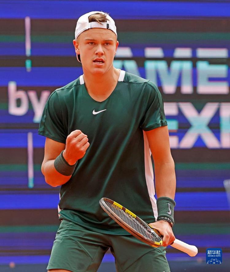 这些球员的 这些球员的