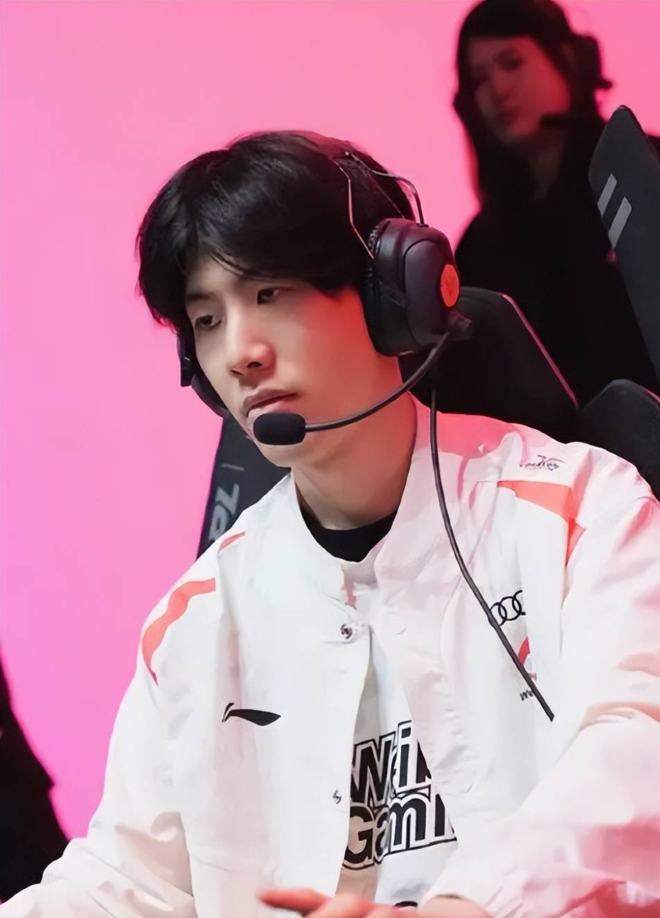 个重要的平 个重要的平