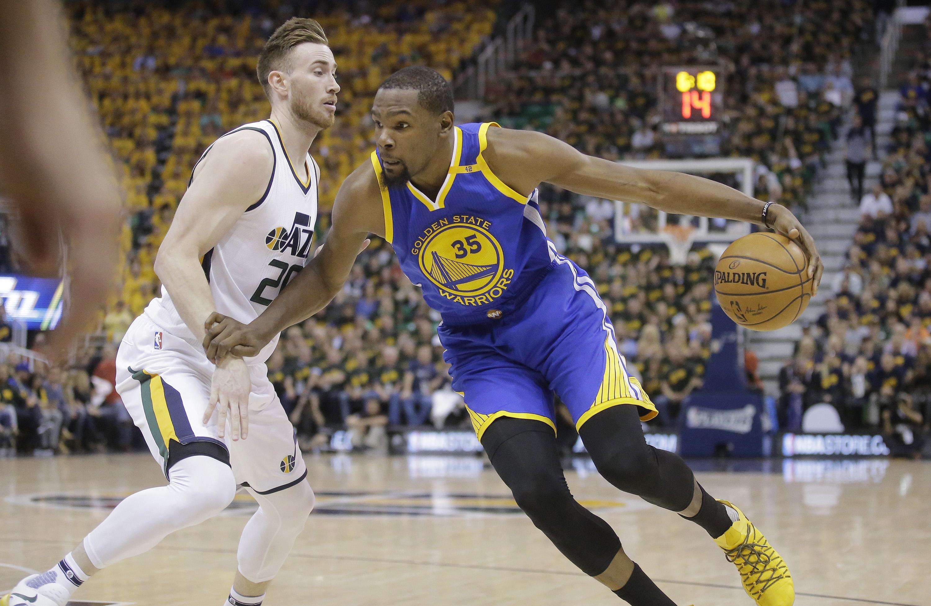 扮演的是 扮演的是